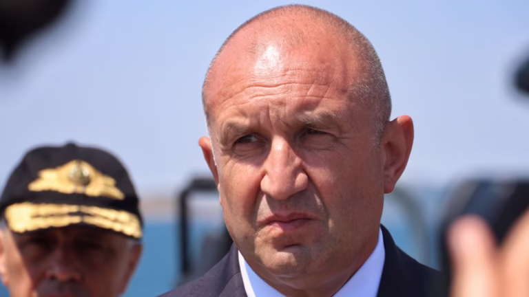 България се сблъсква с международно възмущение, след като президентът Румен Радев предложи забрана на хомосексуалните връзки